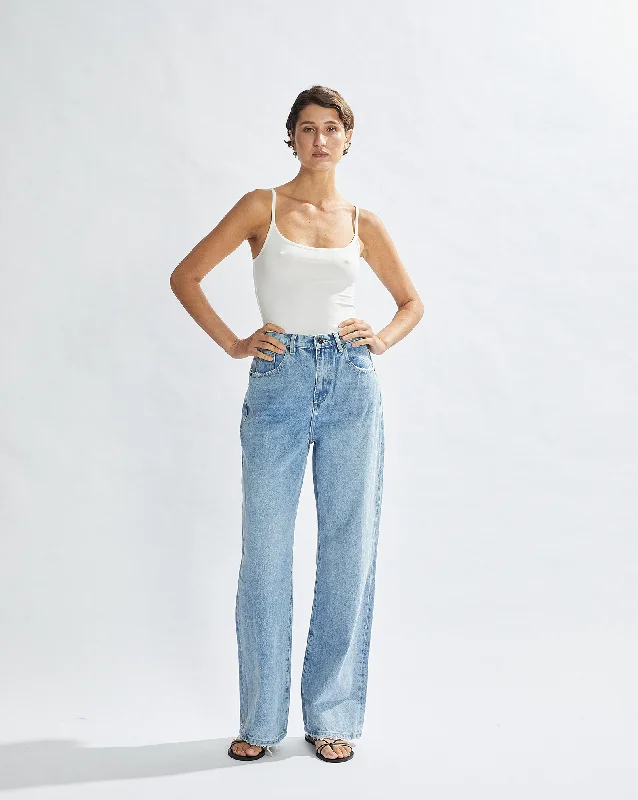 Harley High Rise Jeans Mid Blue Fashionable Mom Jeans