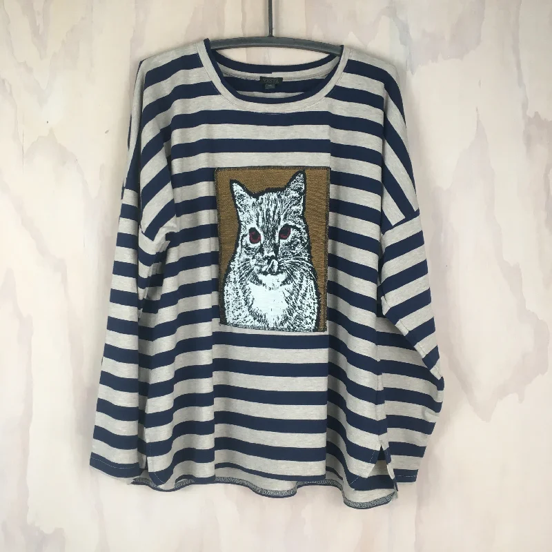 Vesta Longsleeve Sweater - Stripey Cat Lucky Last size med Toggled Drawstring Belted